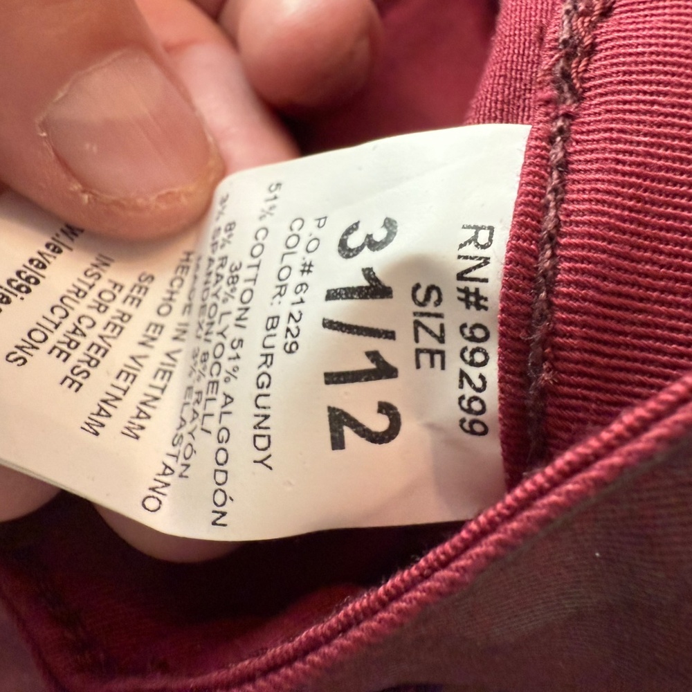 Level 99 Women's 11/12 Liza Lux Red Wax Coated Mid Rise Skinny Jeans Chic NWT - Picture 3 of 5